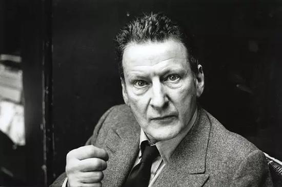 ¬ Lucian Freud1922~2011ɻҵΰĵ